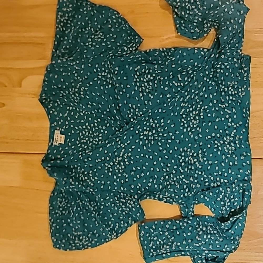 Billa Bong wrap blouse, 100% viscose,  size xs